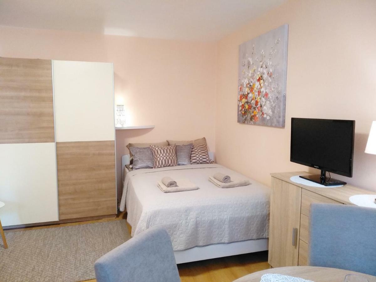Sunray Studio Apartment Zagreb Exterior photo